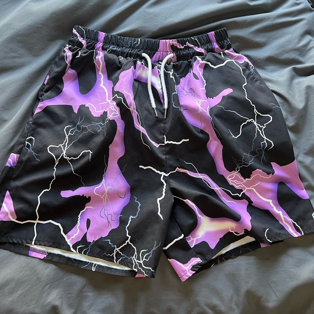 Men’s Shorts Size Medium